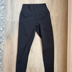 PTULA cross over waist Black High-Waisted Leggings